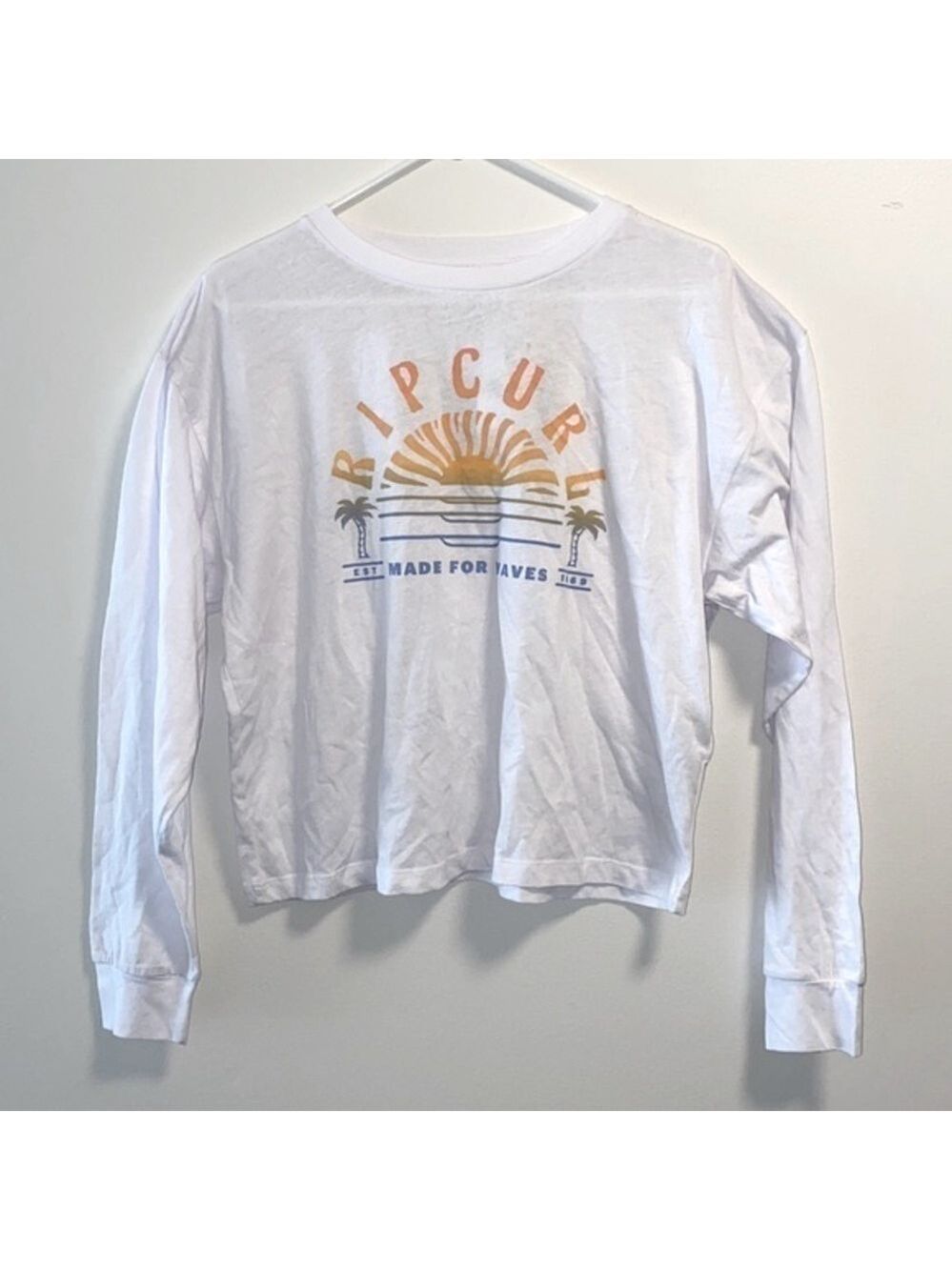 NWT Ripcurl long sleeve semi crop surf T-shirt